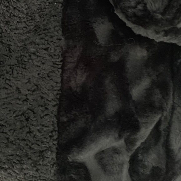 Faux fur black vest. L. - Picture 9 of 13